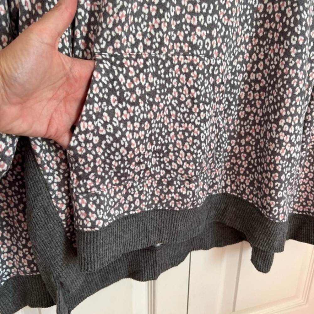Cuddl Dud Womens Super Soft Grey‎ Sweater with White and Pink Flowers. TXXL. - Picture 5 of 12